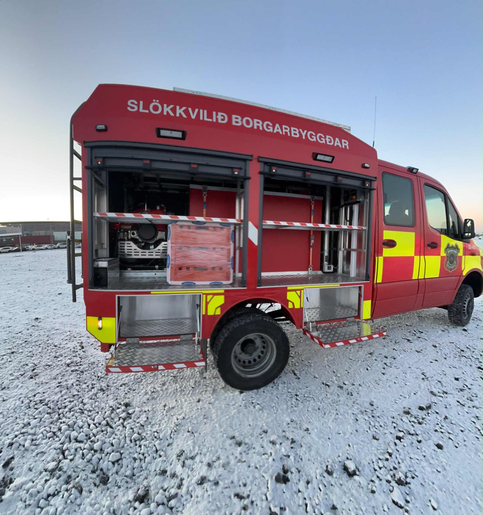 Slökkvilið Borgarbyggðar Undanfara og slökkvibifreið Undanfara og slökkvibifreið