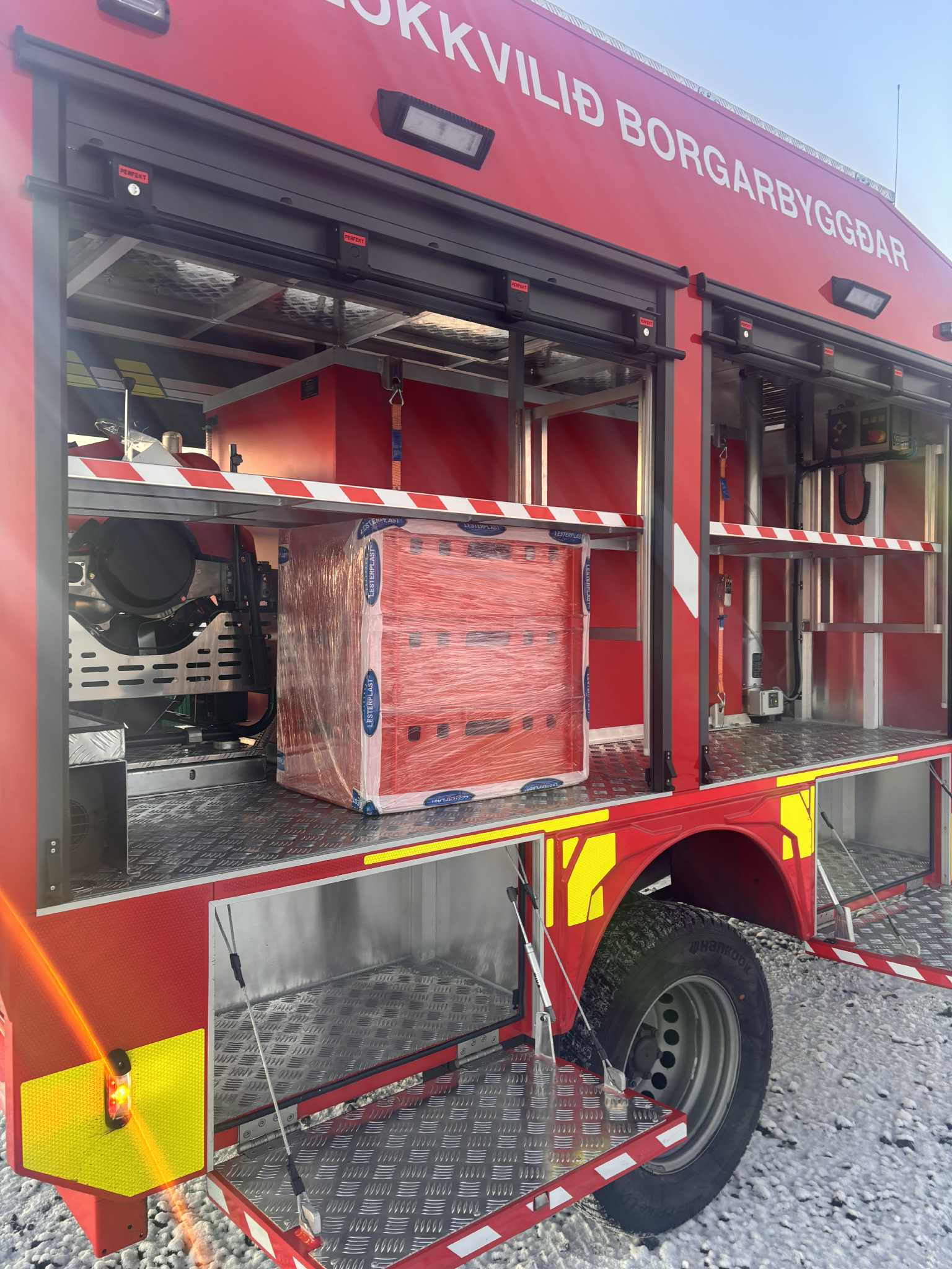 Slökkvilið Borgarbyggðar 2025 Undanfara og slökkvibifreið