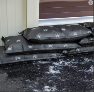 PIG® Water Activated Flood Sacks